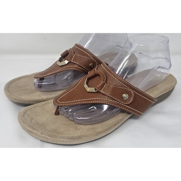 St John's Bay Women's Zion T-Strap Casual Sandal Size 12M Brown Faux Leather - Picture 1 of 11
